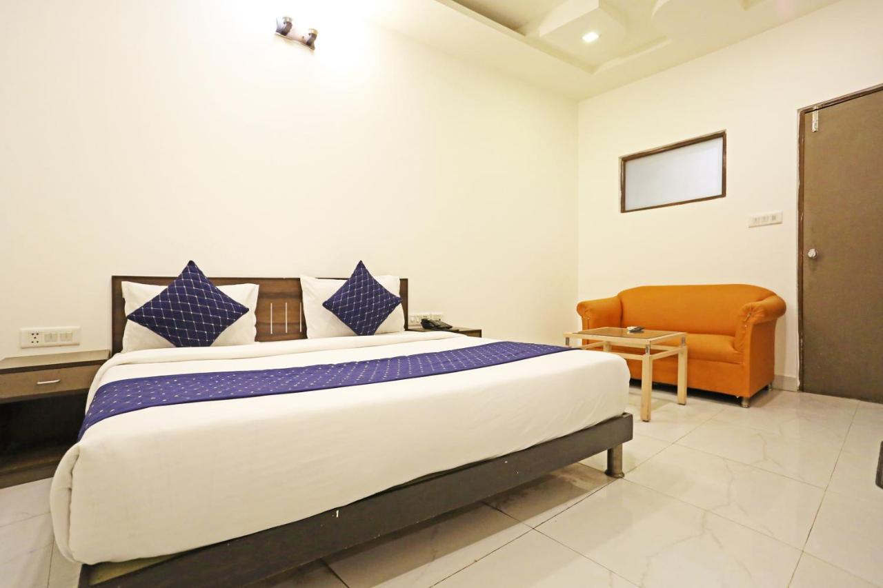 نيودلهي Hotel Ambrosia - A Boutique Hotel المظهر الخارجي الصورة