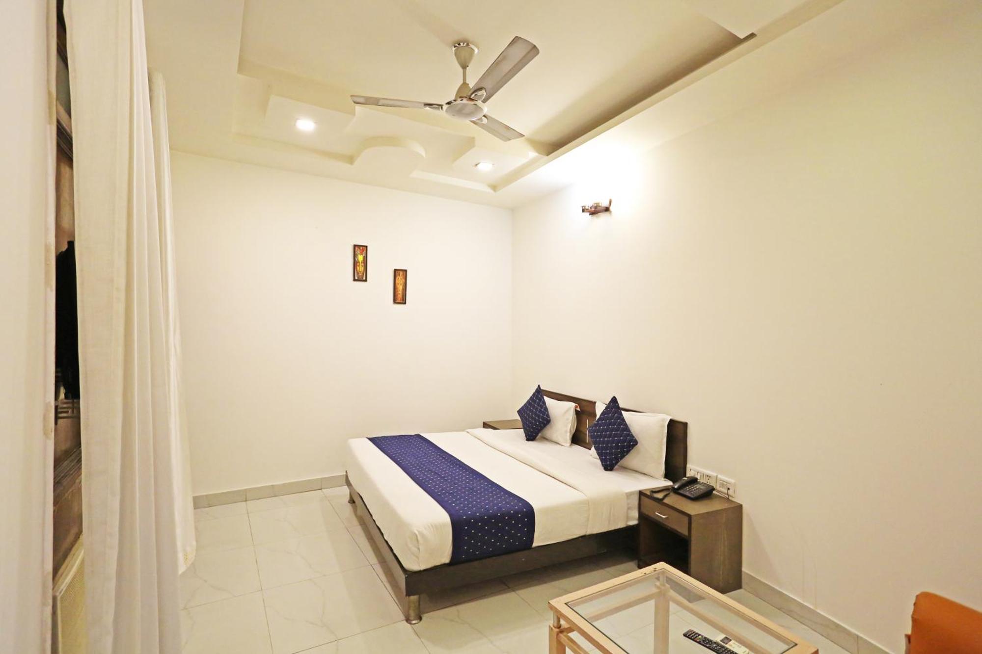 نيودلهي Hotel Ambrosia - A Boutique Hotel المظهر الخارجي الصورة