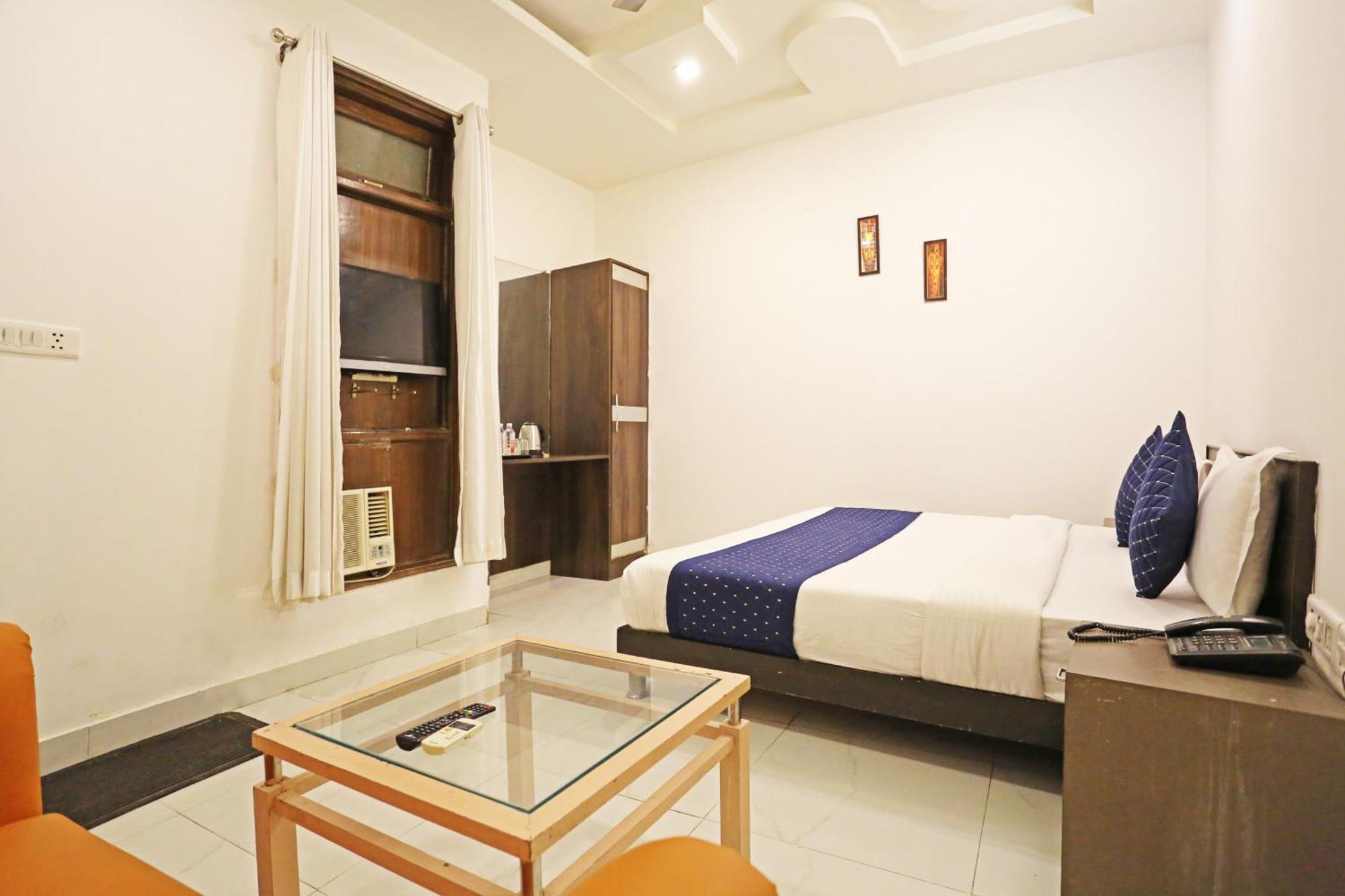 نيودلهي Hotel Ambrosia - A Boutique Hotel المظهر الخارجي الصورة